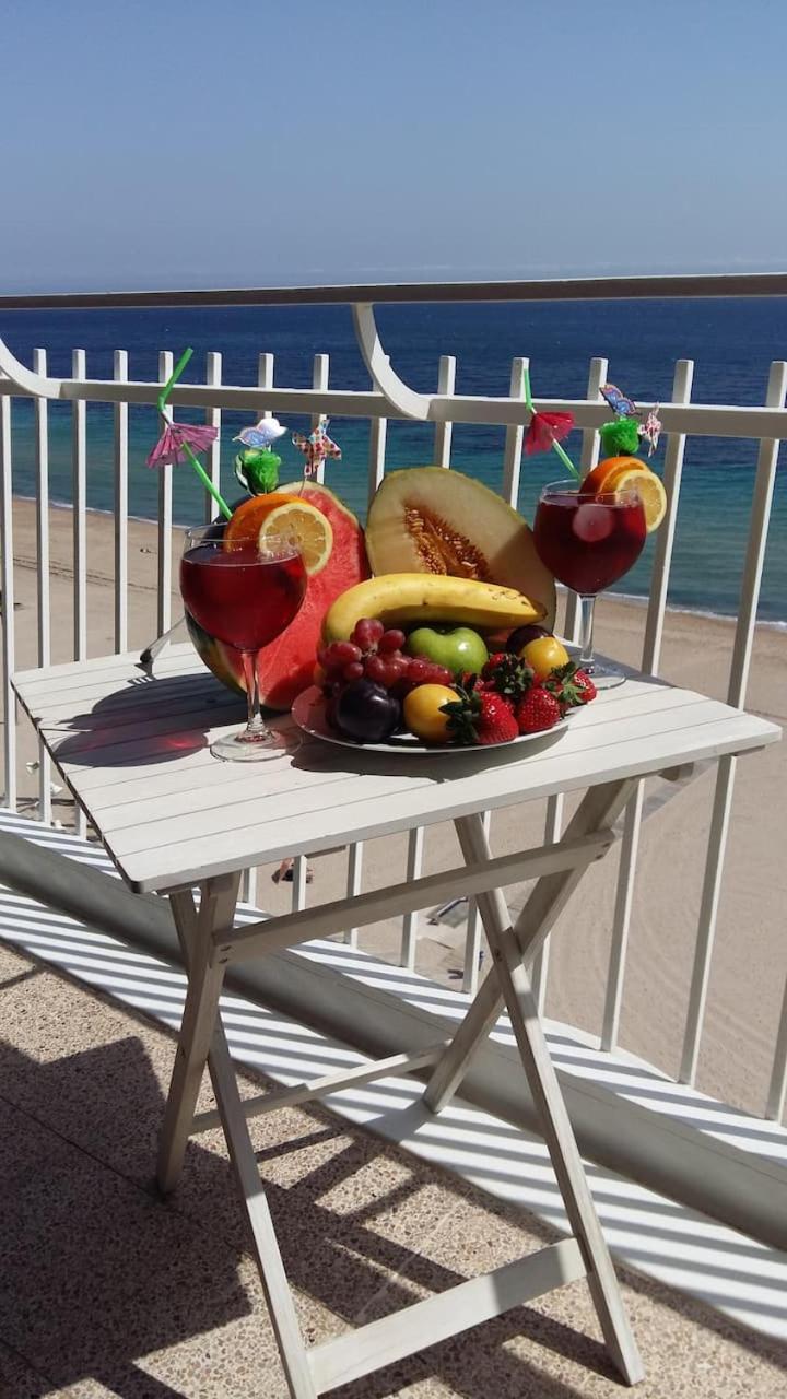 Mediterranean Seafront Appartement